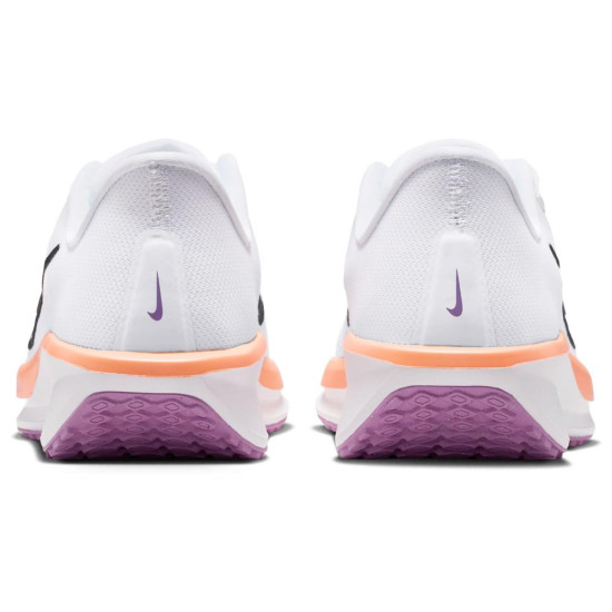 Nike Quest 6